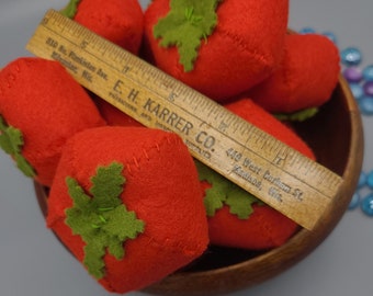 All Natural Wool Felt Food - Tomato - Red - Green - Pretend Play Kitchen - Decoration - Small - Soft - Vegetable - Fruit - Sewn