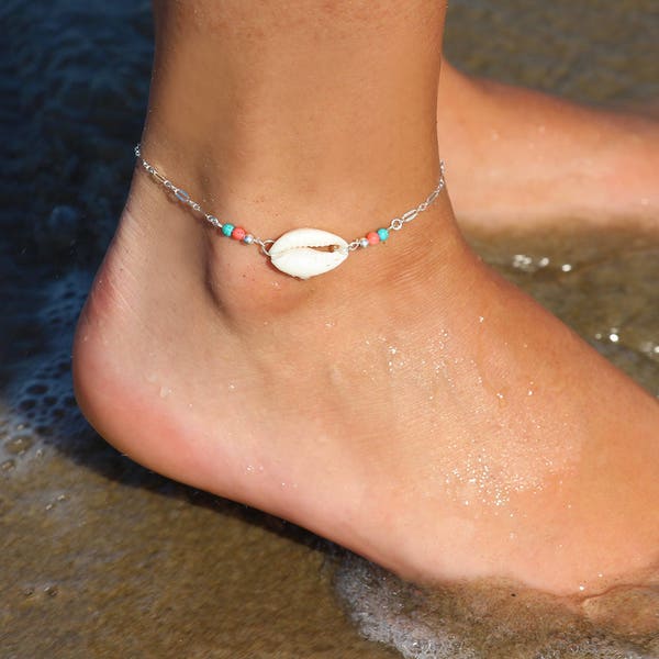 Bracelet de cheville chaîne en argent massif - coquillage cowrie blanc - bracelet de pied - bijoux d'été pour la plage - turquoise, corail