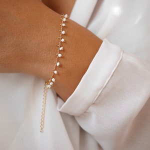 Thin bracelet Gold bracelet Set of 3 Gold Plated bracelet Satelite Christmas Gift Minimal Black beads bracelet Beaded Bracelet