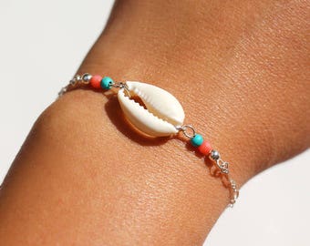 Bracelet coquillage cowrie blanc - Bracelet chaîne en argent massif 925 - perles corail et turquoise - bracelet été plage - bohème-chic