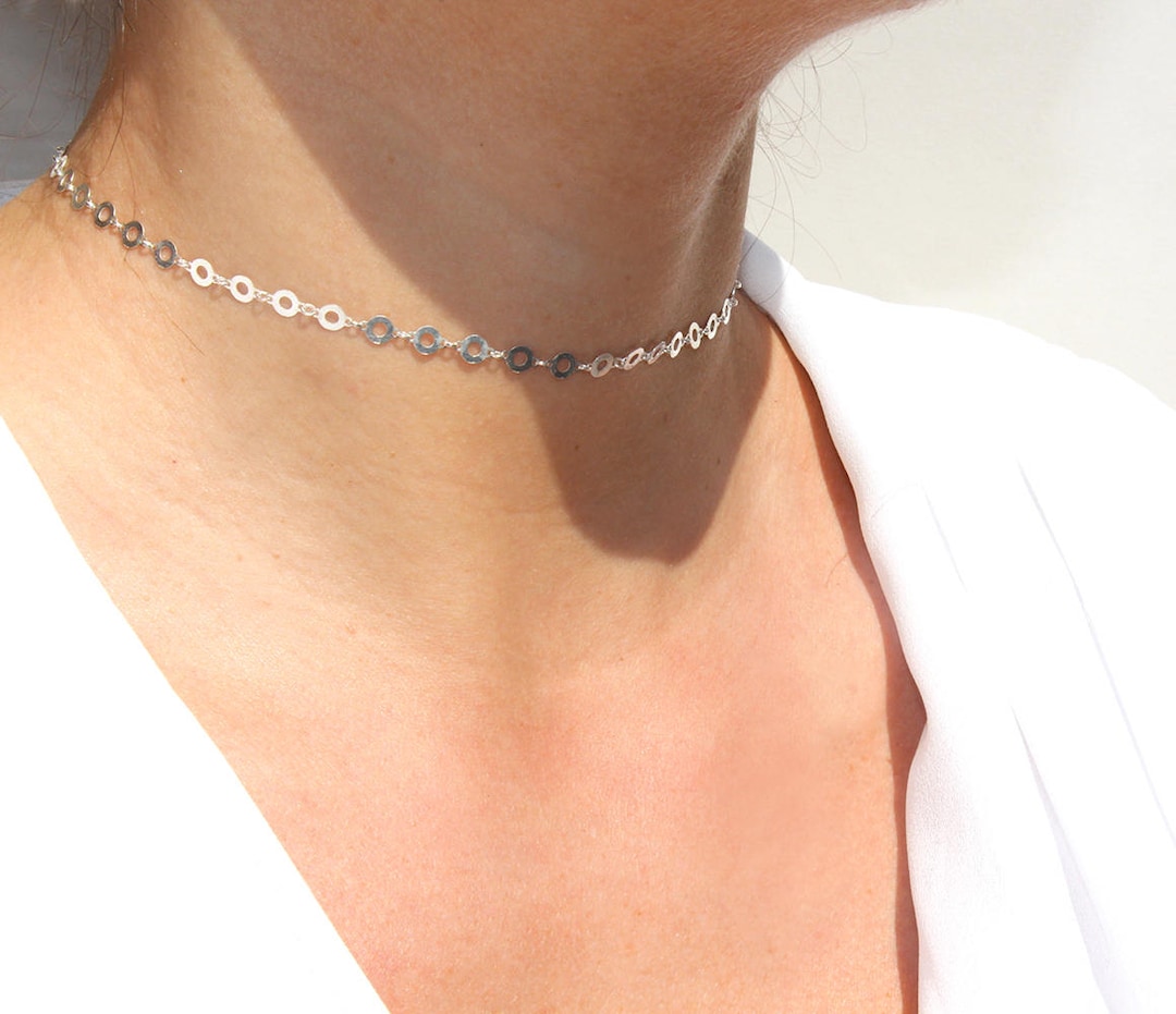 Collier Ras Du Cou Argenté Massif - Longueur 36-40 Cm - Occasion Très Bon état