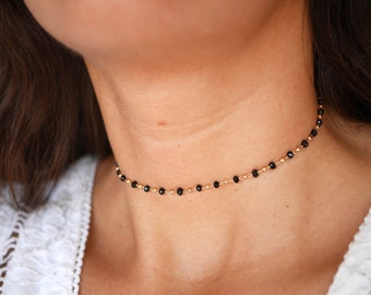 Collier choker ras du cou - Chaine Chapelet - Choker plaqué or - ras de cou doré - collier court perles noires  - Choker doré et noir