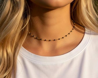Chokerketting - Zwarte hematietstenen kralen - Rozenkransketting - Choker - Verguld - Gouden choker - Rozenkransketting - Delicaat