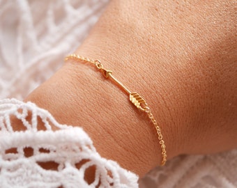 Bracelet plaqué or flèche - bracelet flèche doré - bracelet doré - mini flèche - bracelet fin doré - bijoux Boho - empilable