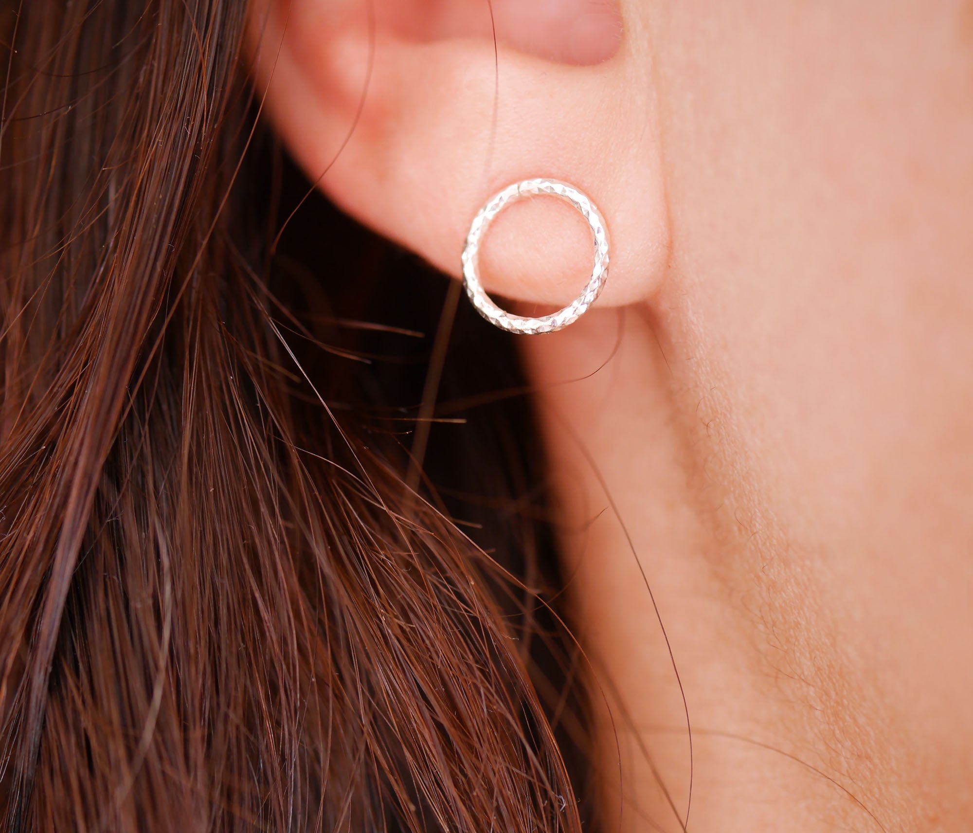 Boucles D'oreilles Pendantes En Argent Massif - Cercles Ajourés Couleur Bordeaux - Occasion