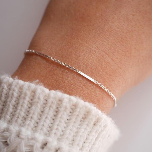 Bracelet chaîne très fine - argent massif 925 - Gourmette fine - bracelet minimaliste - gourmette femme argent - barres argent -minimaliste