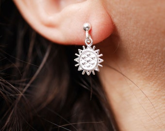 Chip earrings - sun earrings - 925 silver jewelry - silver ear studs - sun ear stud - ear pendant