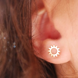 Minimalist Gold Plated stud earrings - Gold Sun earrings - Sun jewels - delicate wedding earrings - young girl stud earrings - Tiny Sun