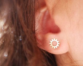 Minimalist Gold Plated stud earrings - Gold Sun earrings - Sun jewels - delicate wedding earrings - young girl stud earrings - Tiny Sun