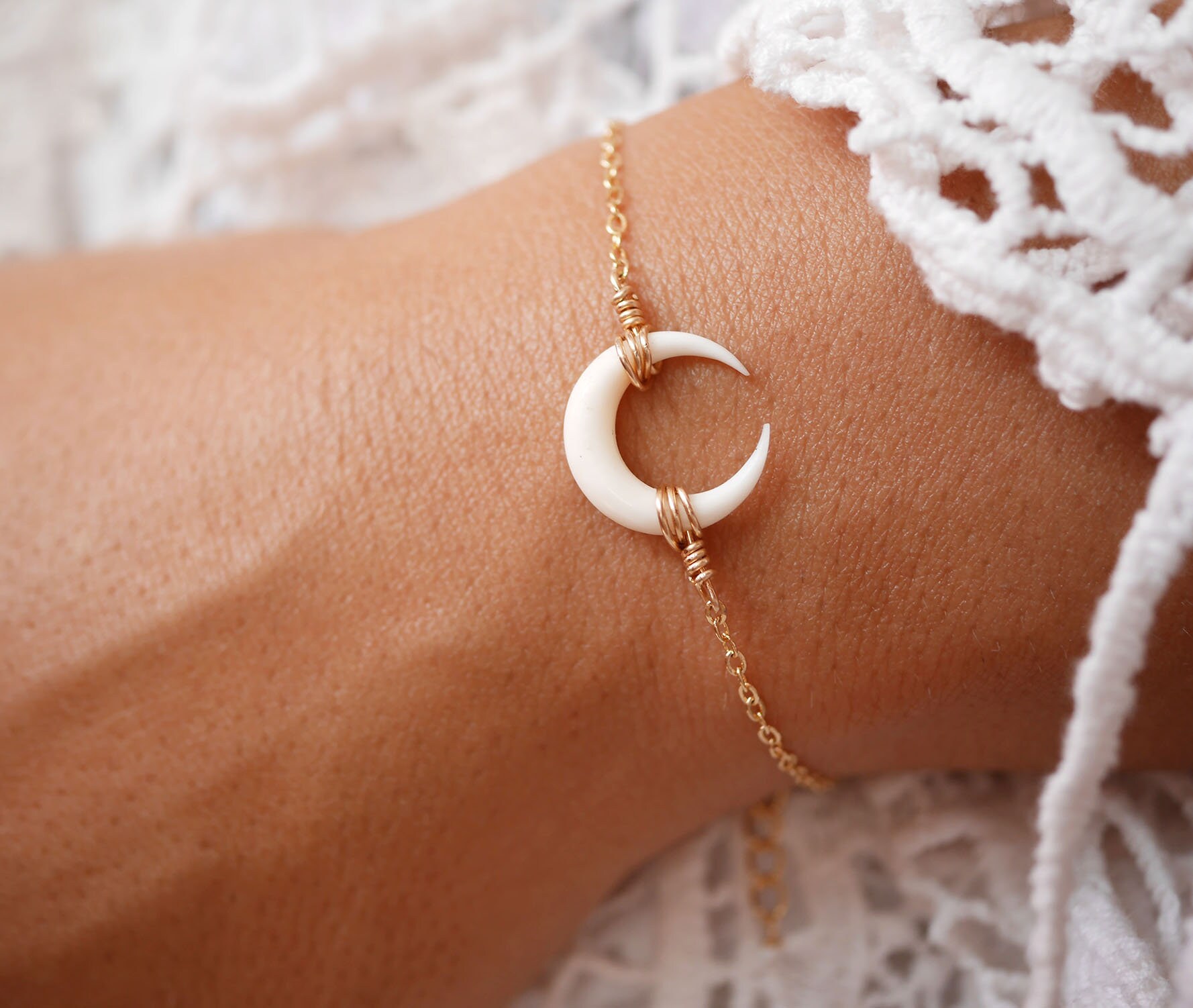 Bracelet De Cheville Femme En Acier Inoxydable Or - Avec Charms Lune Croissant Et Boule - Longueur Réglable 21-26,5 Cm