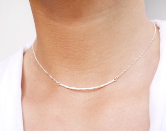 Sterling silver Bar hammered Necklace - Hammered bar connector - Sterling Silver curved bar - boho everyday necklace - Thin skinny