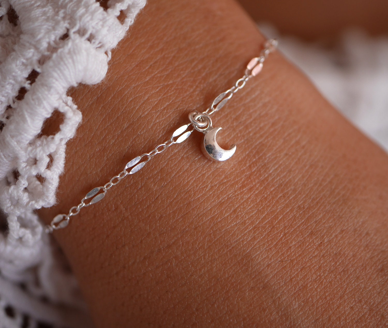 Bracciale Con Ciondolo Luna E Mezzaluna - Fatto A Mano, Regolabile, In Confezione Regalo (Grigio)