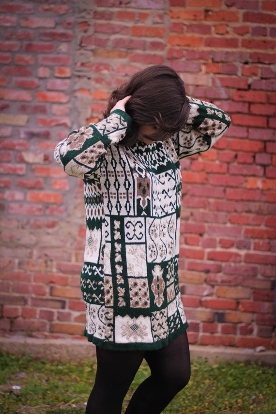 Vintage Green & Gold Christmas Sweater Dress | Ov… - image 3