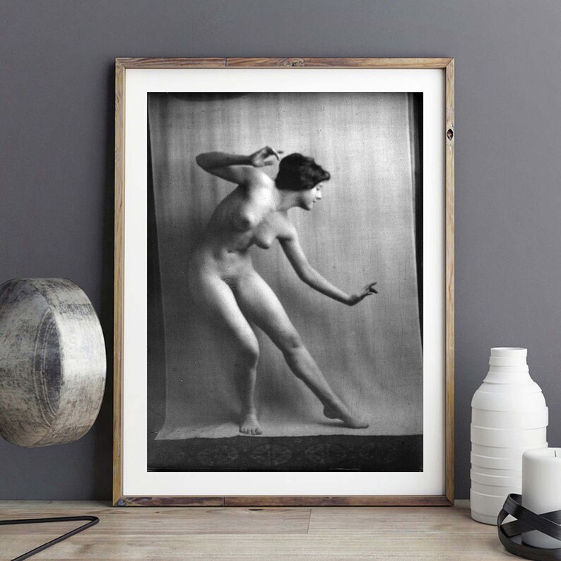 Vintage Nudity Pics