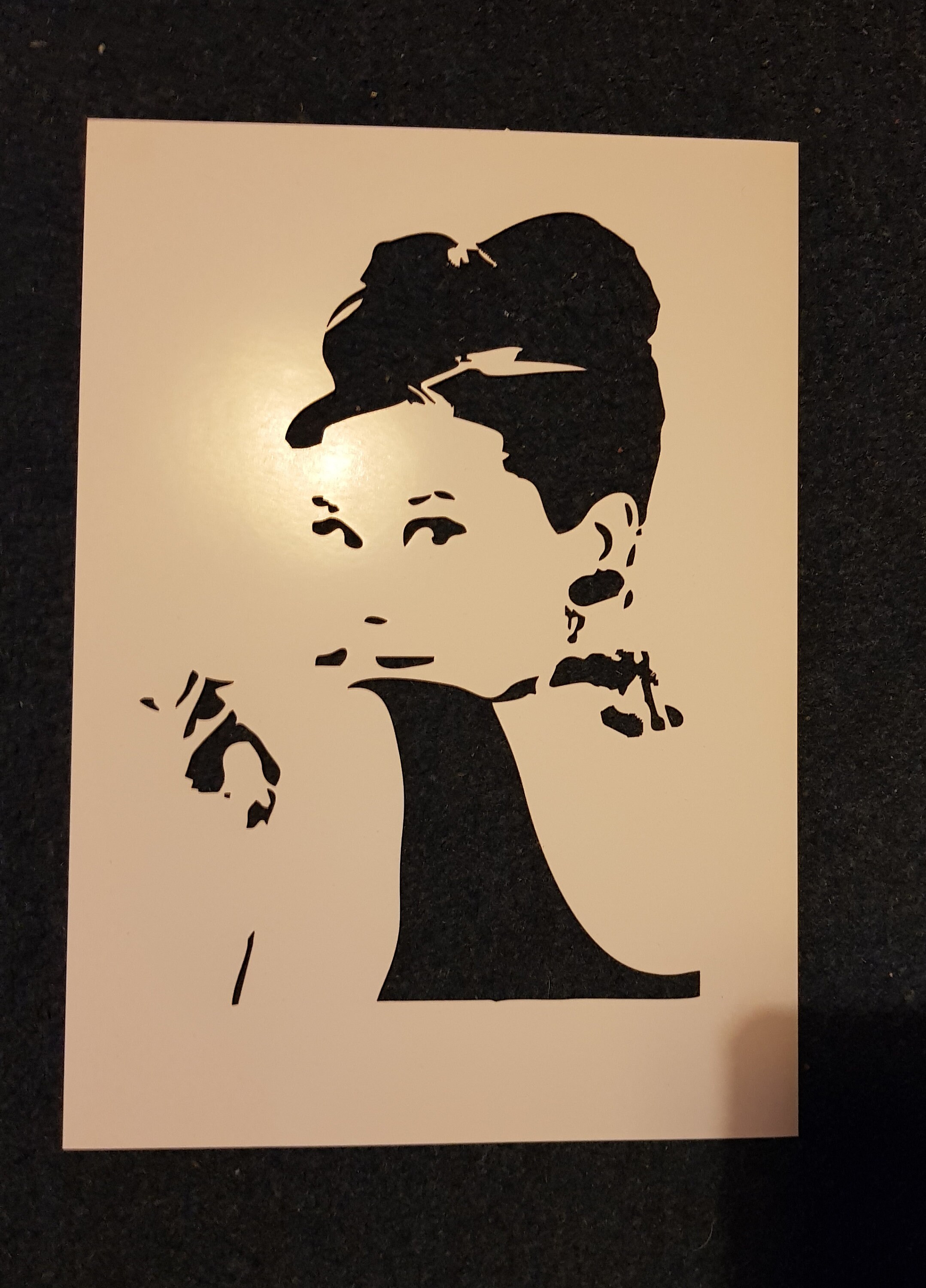 Audrey Hepburn Stencil audrey-hepburn-stencil