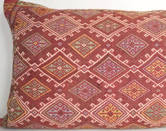 Nomadic cushion from the Karakecilli tribe 90 x 53 cm. Vintage pillow cover.