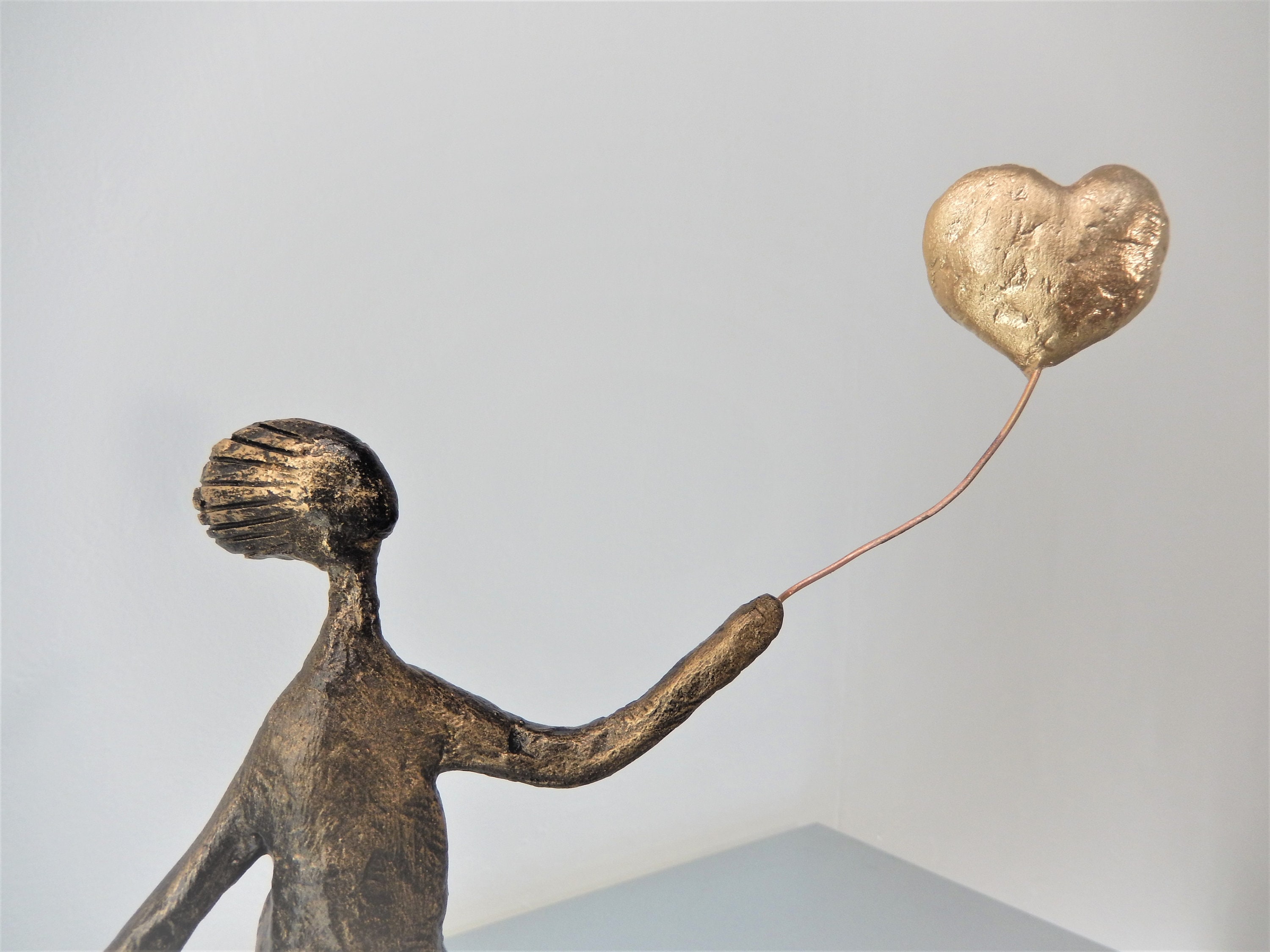 Statue Banksy La Petite Fille Au Ballon - Résine, 24 Cm, Coloris Au Choix - Neuf Sous Boîte