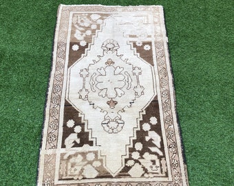 Turkish Vintage Handmade Oversized Wool Oushak Area Rug Carpet, 3.11x2.5 Feet , CODE:729