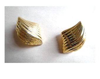 CLIPS VINTAGE; Boucles d'Oreilles ton Or,Vintage Années 80, Design Chic et Intemporel, Pour Elle, Collectibles.