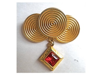 BROCHE MARUSIA; Broche Girandole, tono dorado y broche de piedra roja, broche estilo Art Déco, para ella, joyería francesa firmada.