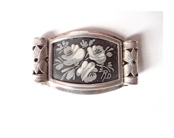 ART NOUVEAU BROCHE; Oude Art Nouveau-stijl en periodebroche, handgeschilderde broche, jaren 1920, voor hem of haar, verzamelobject.