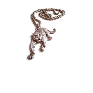 PANTER HANGER KETTING; Imposante hanger met pantermotief; Vintage jaren 90; Voor haar of hem; Verzamelbaar.