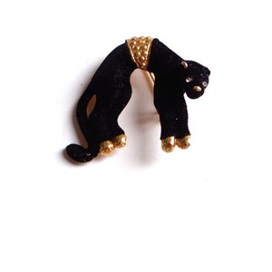 VINTAGE PANTHER BROOCH; Art Deco Style Brooch; Black Panther Brooch; For Her or Him; Vintage 70s; Collectable.