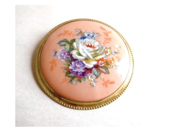 BROCHE VAN LIMOGES PORSELEIN; Antieke broche gesigneerd Pil, broche met bloemenmotief, jaren 40, voor haar en hem, antieke Franse sieraden.