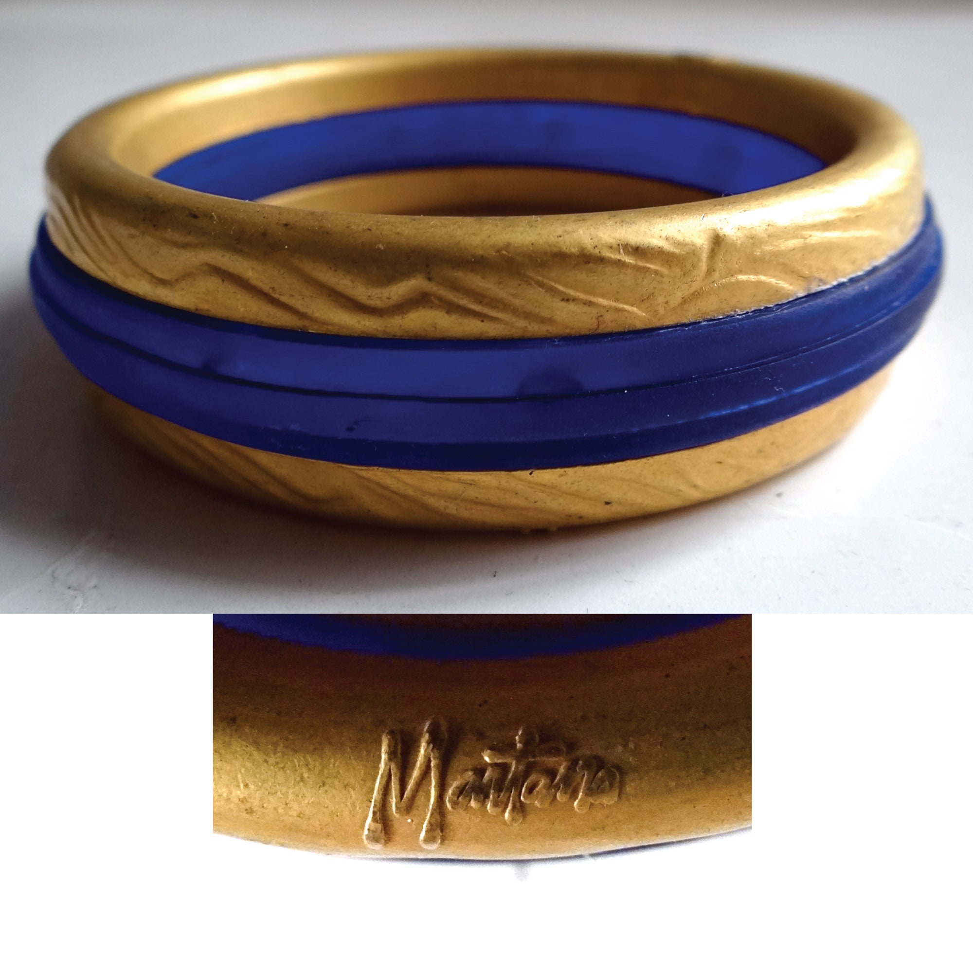 Bracelet Manchette Signé Claude Montana - Métal Doré Et Verre Bleu Cobalt - Bijou Neuf Sans Emballage D'origine