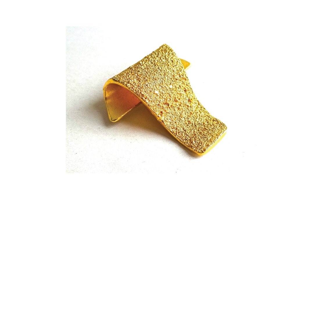 Broche De Revers Vintage En Métal Doré - Signée Bernard Prioul Paris - Années 1970