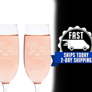 Pair of Clear Etched Personalized Wedding Toasting Champagne Flutes / Custom Engraved /Set of 2 Wedding Glasses/ Wedding glasses | Evans