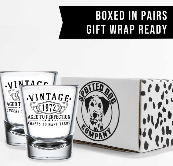 Bicchiere Di Whisky O Bevanda Alcolica Forte Vintage Scozzese Schizzo Monocromatico Inciso Disegnato A Mano Per Il Distintivo Poster Retro Simbolo Americano 74086016 - Foto 4