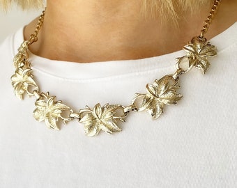 Gold Leaf Necklace, Vintage Chain Large Link Gold Tone Leaves Statement Necklace, Chunky Gold Necklace, Gold Metal Necklace, N220366