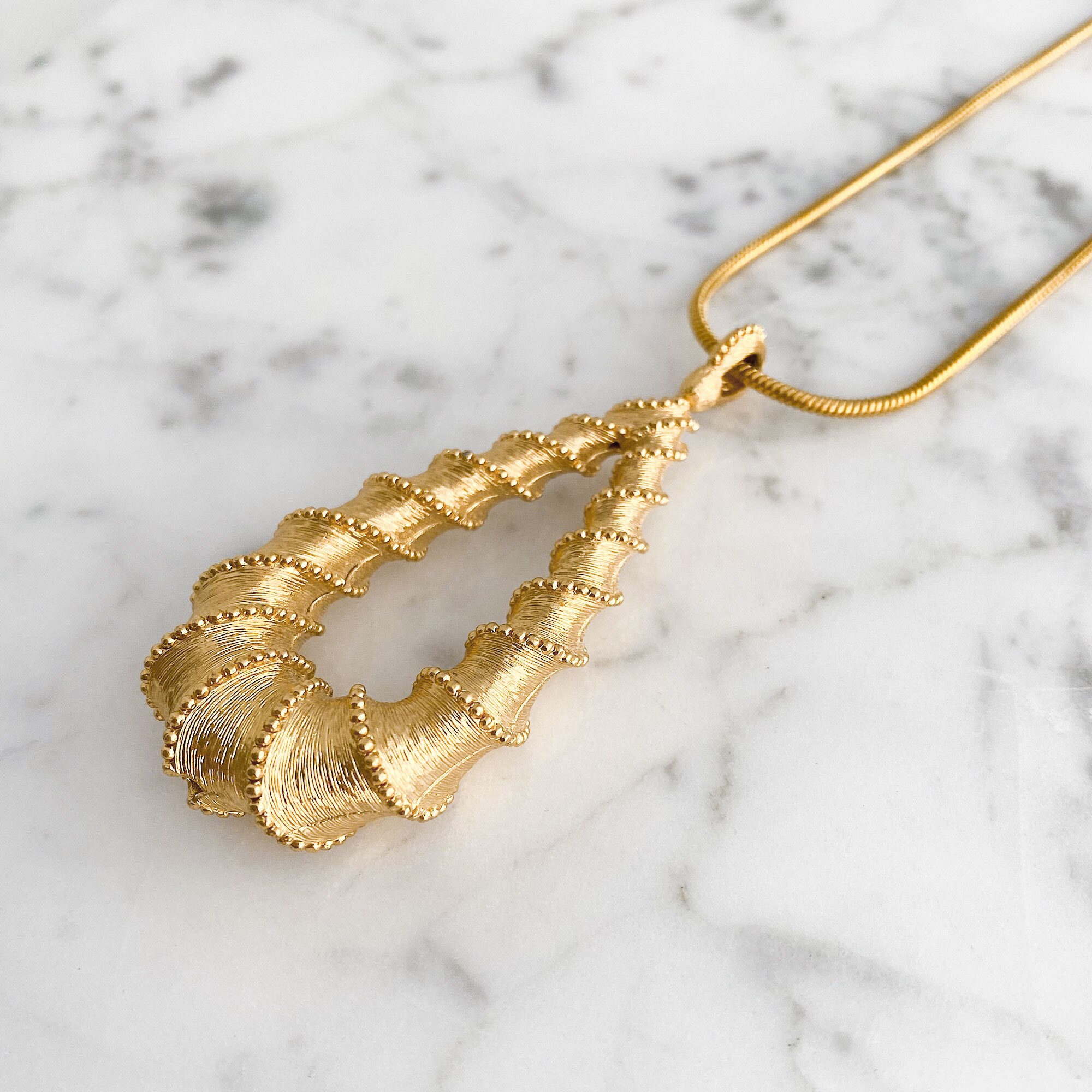 Vintage Monet Pendant Necklace; This is a Gold Tear Drop