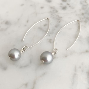 Grey Freshwater Pearl Earrings, Sterling Silver and Pearl Drop Earrings, Gray Pearl Everyday Earrings, Simple Pearl Earrings, E704-G
