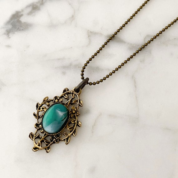 Vintage Filigree Pendant Necklace, Antique Gold T… - image 1