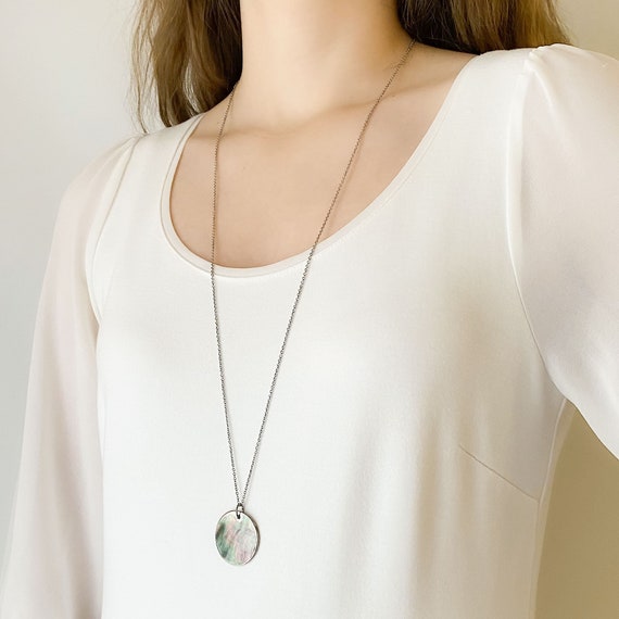 Vintage Paua Shell Pendant Necklace, Natural Shel… - image 2