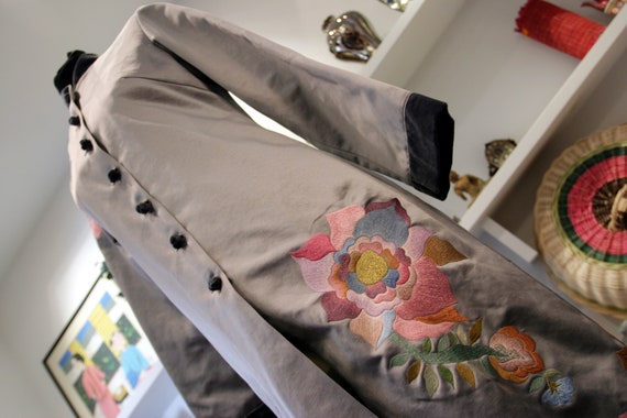 Minh Hanh Embroidered Silk Coat
