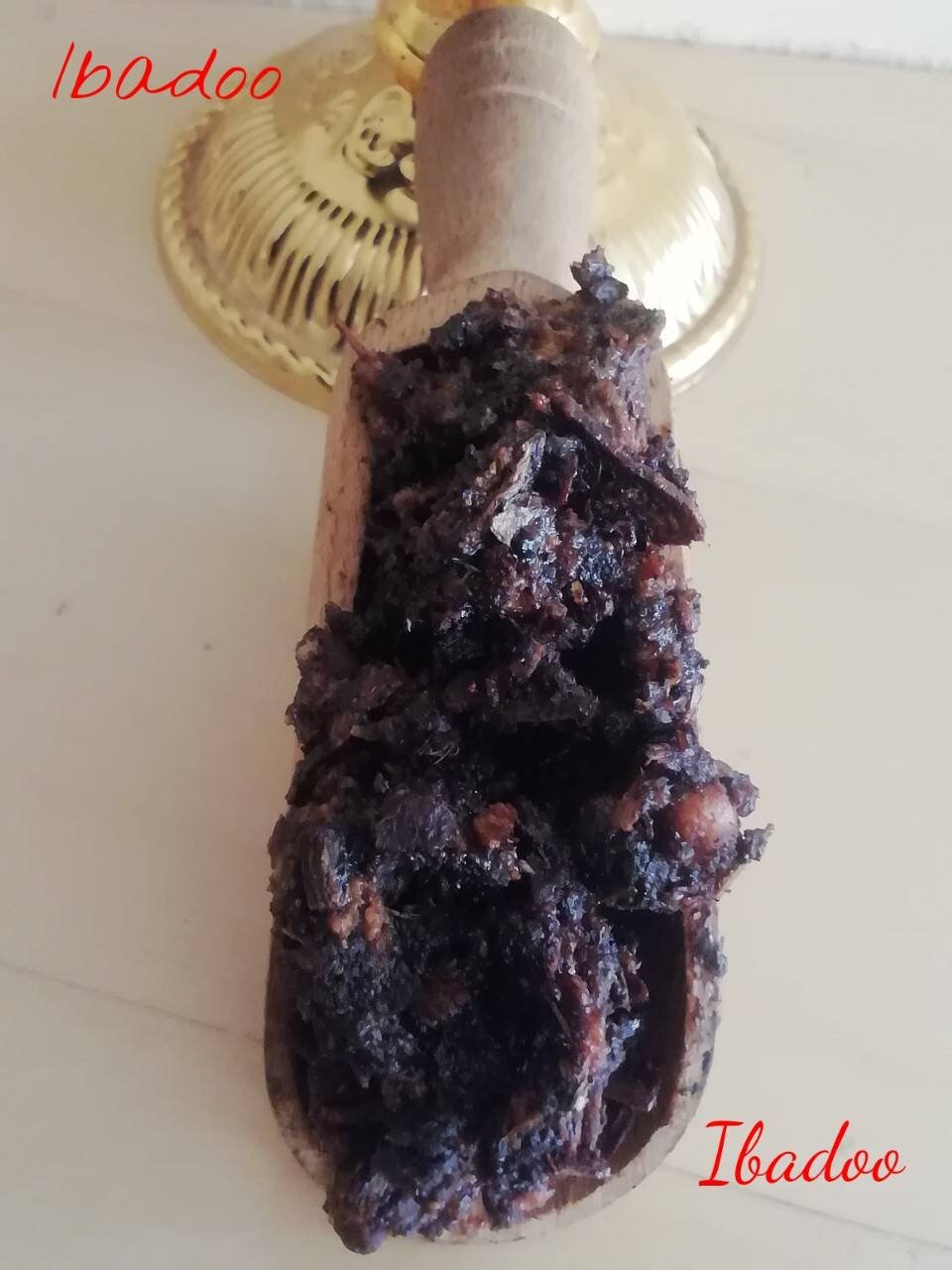 Thiouraye Loubane . Encens Artisanal Traditionnel Africain. Bakhoor West Africa