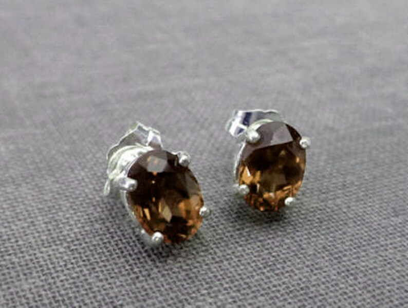 Oval Shaped 1.55 Carat Natural Rhodolite Garnet Set In 925 Sterling Silver Sun Garnet