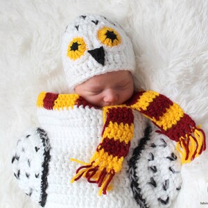 Hedwig Harry Potter Owl Gryffindor Inspired Infant Newborn Baby Outfit Beanie Hat Cocoon Sack Bundle Crochet Photography Photo Prop image 3