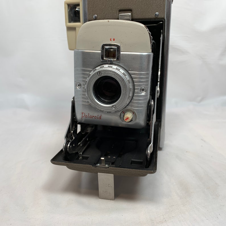 Polaroid Land Camera 80a Brownie Box cURTAINI Made in USA 1950/'s Beautiful Camera Decor Bookend Antique Collector