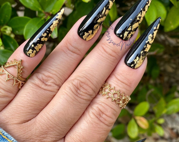 Black and Gold Leaf Press on Nails Gold Foil False Nails - Etsy