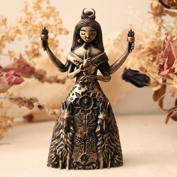 Statue d'Hécate - Statuette d'Hécate de mythologie grecque - Décoration d'intérieur - Figurine de sorcellerie païenne Wicca de sorcière - Pièce d'autel - Fabriquée en Estonie