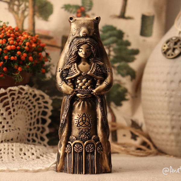 Artio Statue - Celtic Mythology Brigid Statuette - Home decor - Witch Wicca Pagan Witchcraft Figurine - Altar Piece - Made in Estonia