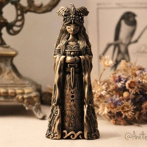 Die Morrigan Statue - Keltische Mythologie Brigid Statuette - Wohnkultur - Hexe Wicca Pagan Witchcraft Figur - Altarstück - Made in Estland