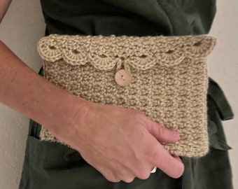 Crochet Finished Clutch Purse - fully lined, vintage, handmade with removable wrist strap