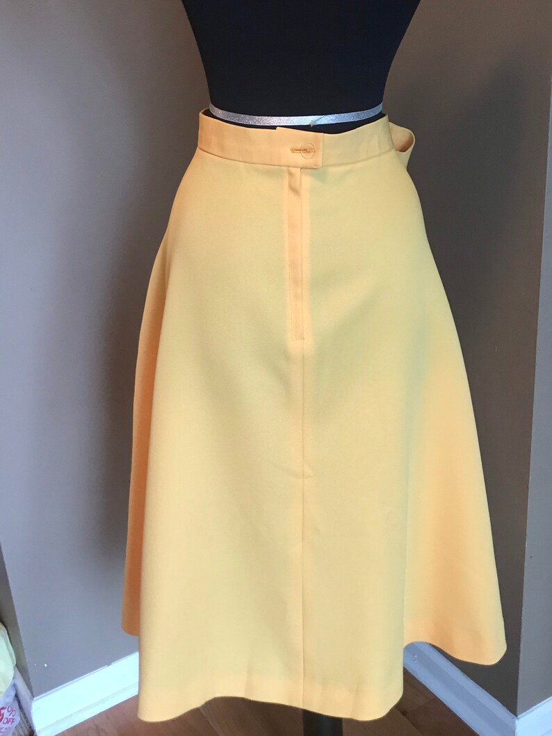 70s Butternut Yellow Swing Skirt Vintage Full Skirt Midi Skirt Modern Day Large Large Vintage