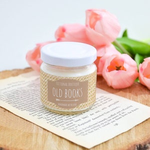 Old Books Book Lovers Gift / Scented Bookish Candle / Book Lovers Gift For Her / Hand Poured Scented Candle