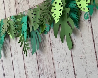 Tropical Leaf Jungle Banner: Lush Green Party Decor